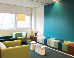perron3-lounge.jpg
